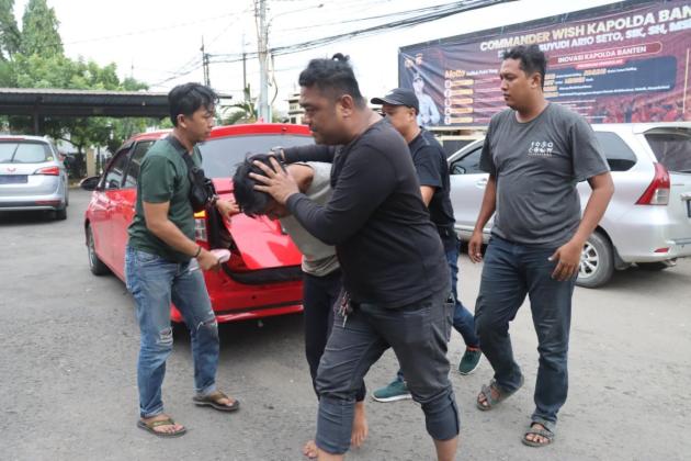 Sadis! Pelaku Begal Motor Ini Gorok Leher Ojek Pangkalan di Balaraja Tangerang