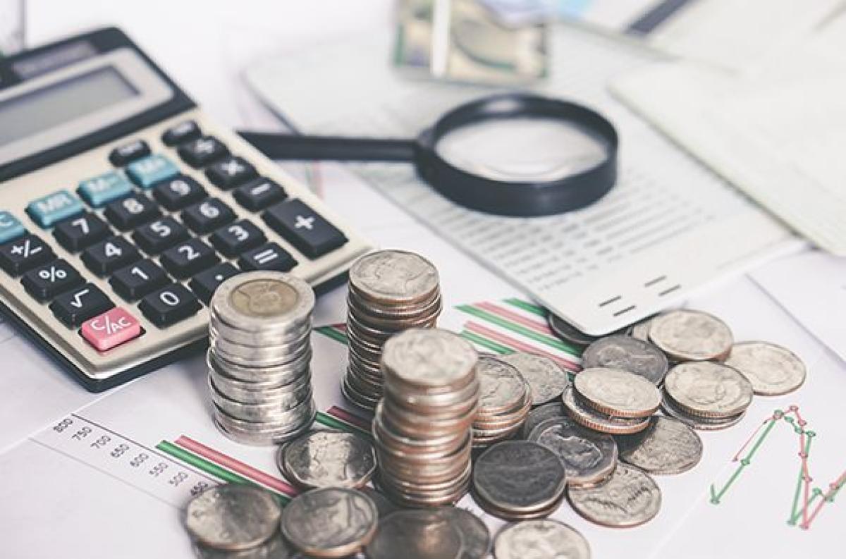 Tips Hemat Menabung dengan Gaji UMR, Punya Banyak E-wallet Jadi Salah Satunya