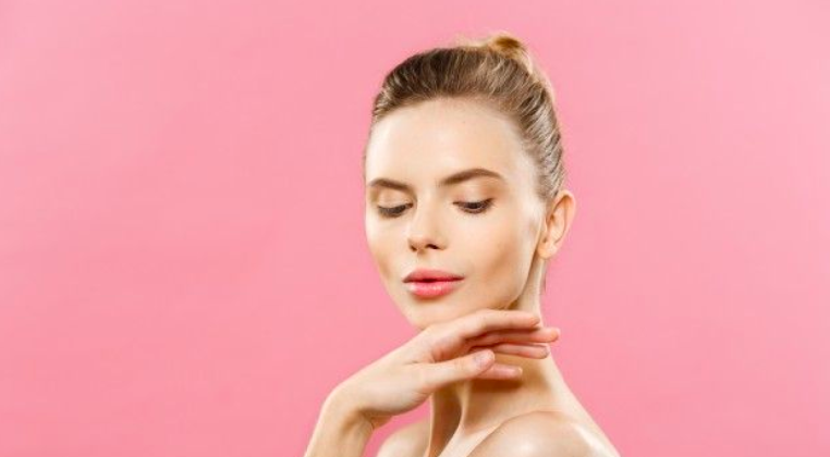 10 Tips Merawat Kulit Wajah di Malam Hari, Bikin Glowing Maksimal!