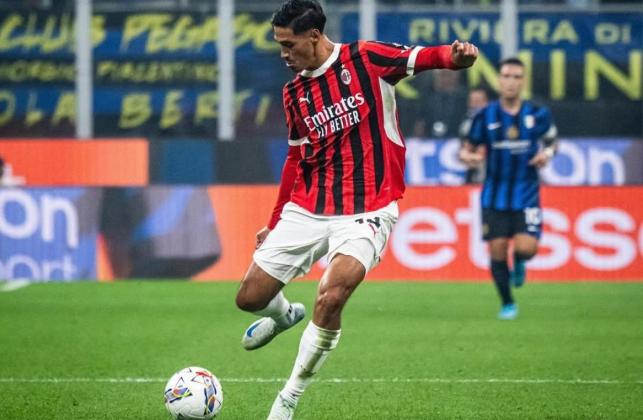 Zlatan Ibrahimovic Bangga dengan Perkembangan Tijjani Reijnders di AC Milan