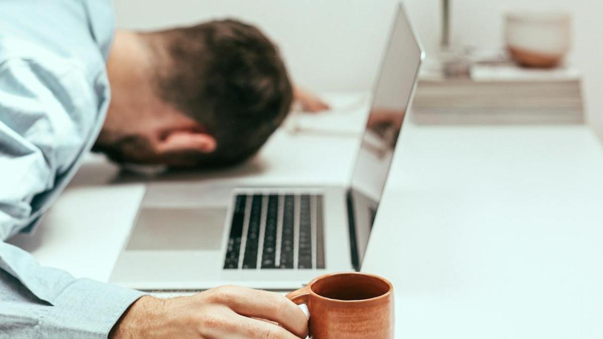 ﻿8 Cara Mengatasi Penatnya Pekerjaan, Awas! Jangan Tunggu Kena Burnout