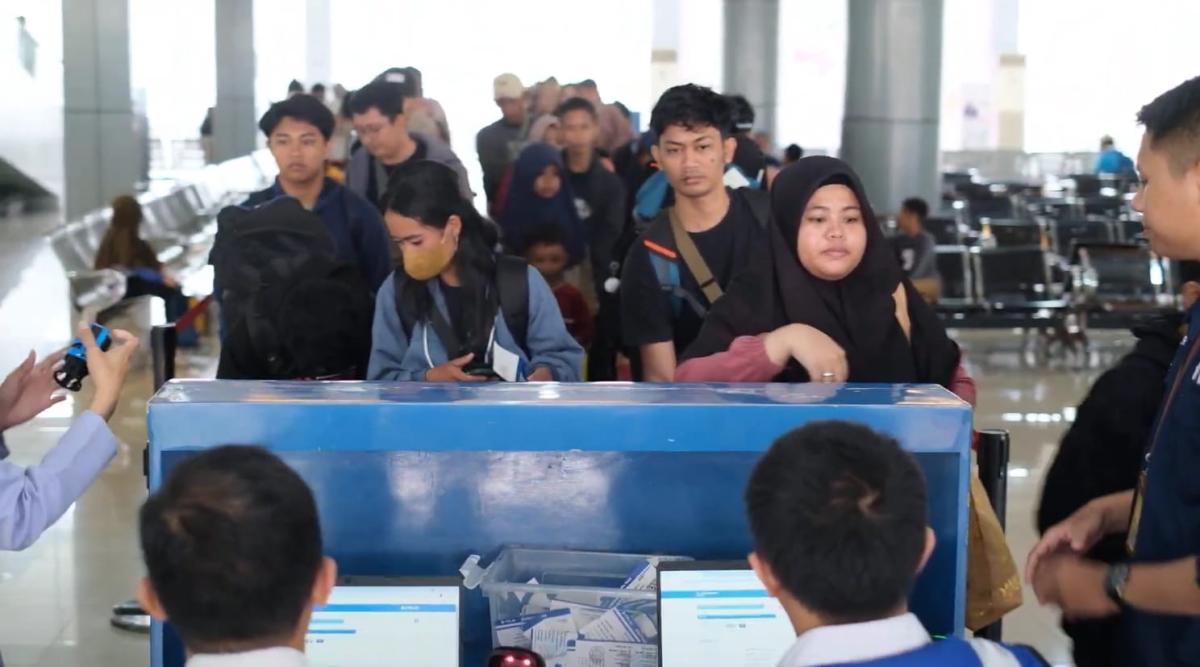 Libur Nataru, Pelindo Regional 4 Prediksi Arus Penumpang Kapal Meningkat 12,5 Persen