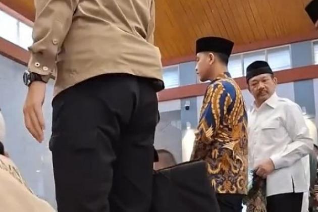 Viral Paspampres Usir Jamaah di Saf Depan Saat Wapres Gibran Hendak Salat Jumat, Begini Fakta Sebenarnya