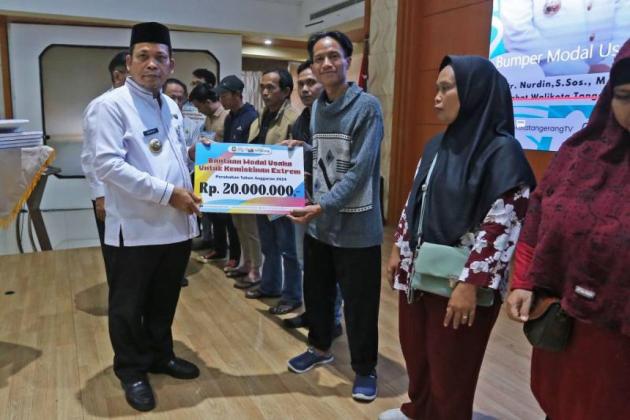 102 Keluarga Miskin Ekstrem di Tangerang Dapat Bantuan Modal Usaha Rp 20 Juta dari Pemkot