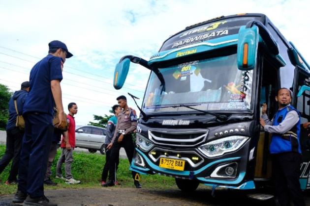 Pastikan Liburan ke Puncak Aman, Kemenhub Gelar Ramp Check di Tol Jagorawi