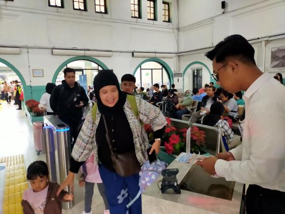 22 Ribu Orang Akan Tinggalkan Jakarta Melalui Stasiun Pasar Senen Hari Ini, Tujuan Favorit Purwokerto, Yogya,  Semarang