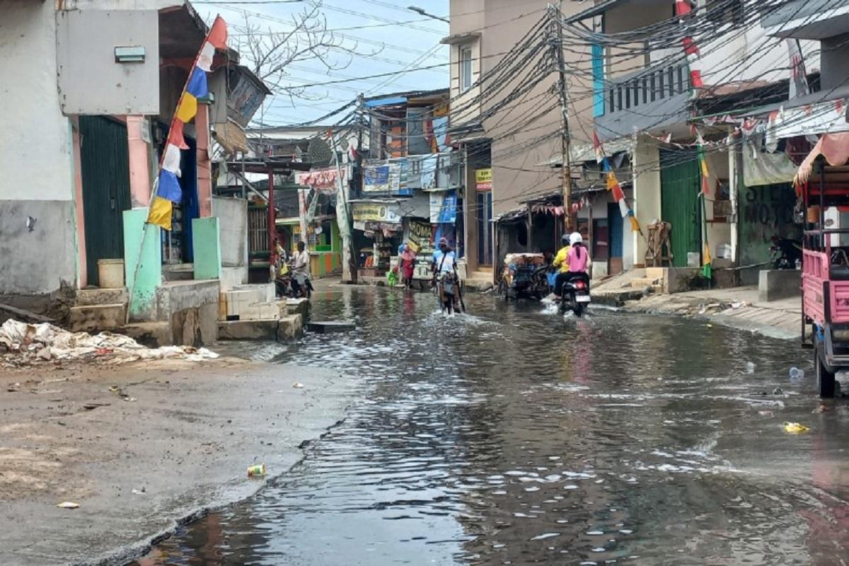 Libur Natal 2024, Banjir Rob di Muara Angke Berangsur Surut