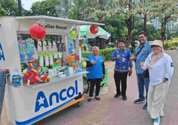 Tingkatkan Kualitas Pelayanan, Ancol Tata Pedagang Asongan