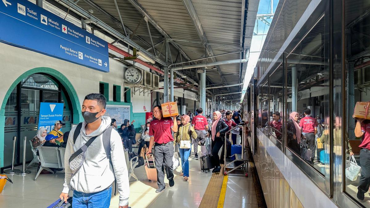 Hampir 37 Ribu Penumpang KA Bergerak Menuju Jakarta di Awal 2025