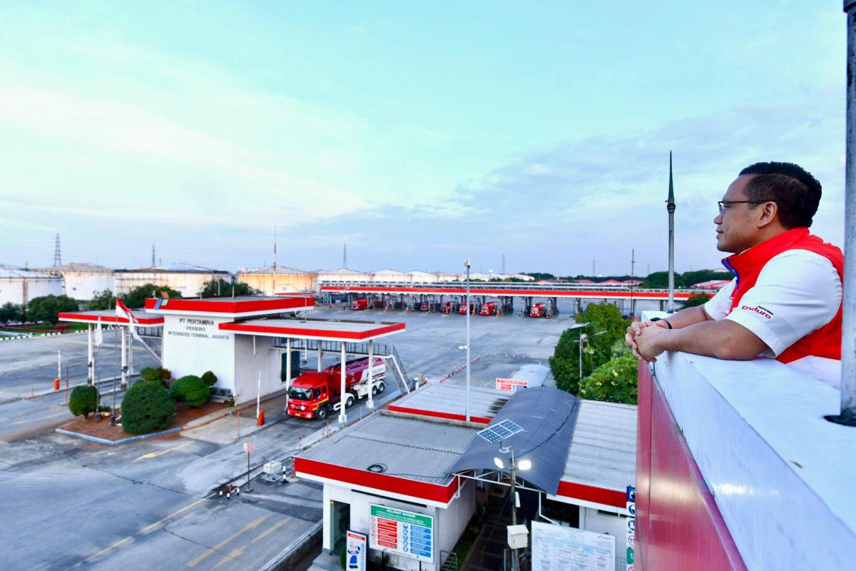 Siaga Jelang Malam Tahun Baru, Komisaris dan Direktur Utama Pertamina Kunjungi Integrated Terminal Plumpang