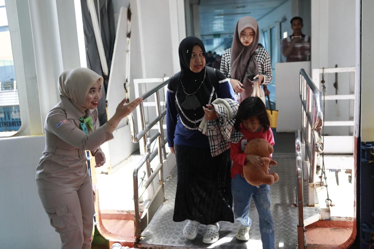 ASDP Layani 1,8 Juta Penumpang dan 456 Ribu Kendaraan di 4 Pelabuhan Utama Selama Periode Libur Nataru 2024/2025