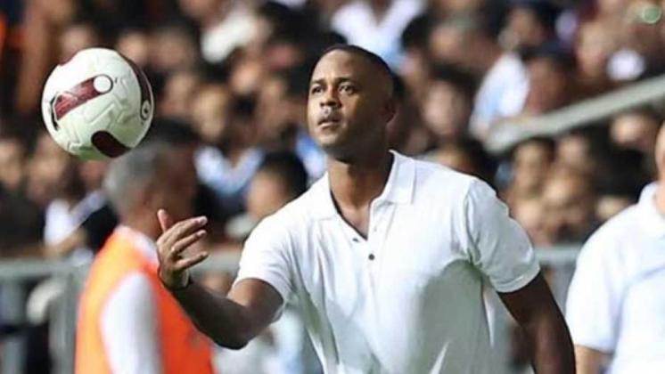 Lebih Besar Mana Gaji Shin Tae-yong atau Patrick Kluivert di Timnas Indonesia?