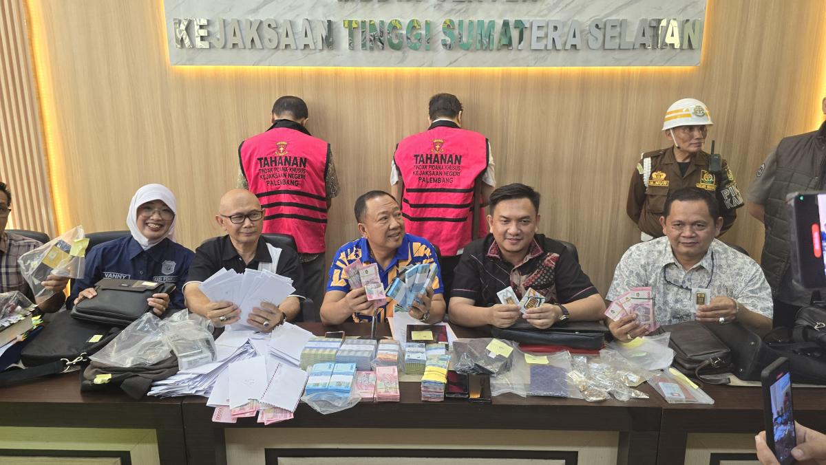 Kepala Dinas Ketenagakerjaan Sumsel Kena OTT, Uang Rp285 Juta dan Emas 75 Gram Berhasil Disita