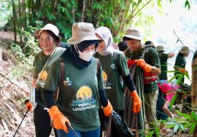 Kumpulkan 1,72 Ton Sampah, ASDP Dukung Indonesia Bebas Sampah Plastik 023549
