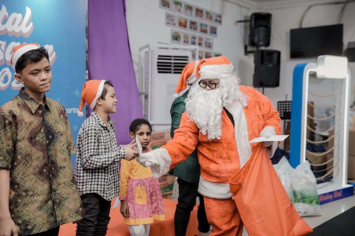 Momen Tak Terlupakan Berbagi Kasih Natal MIND ID Bersama Anak-Anak Panti Asuhan