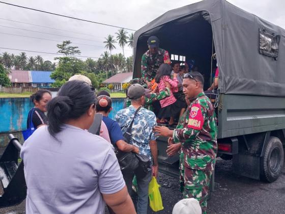 BNPB Berusaha Evakuasi Warga di Radius Bahaya Erupsi Gunung Ibu
