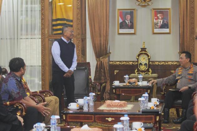 Kapolri Apresiasi Program Penghargaan Babinkamtibas Disway National Network