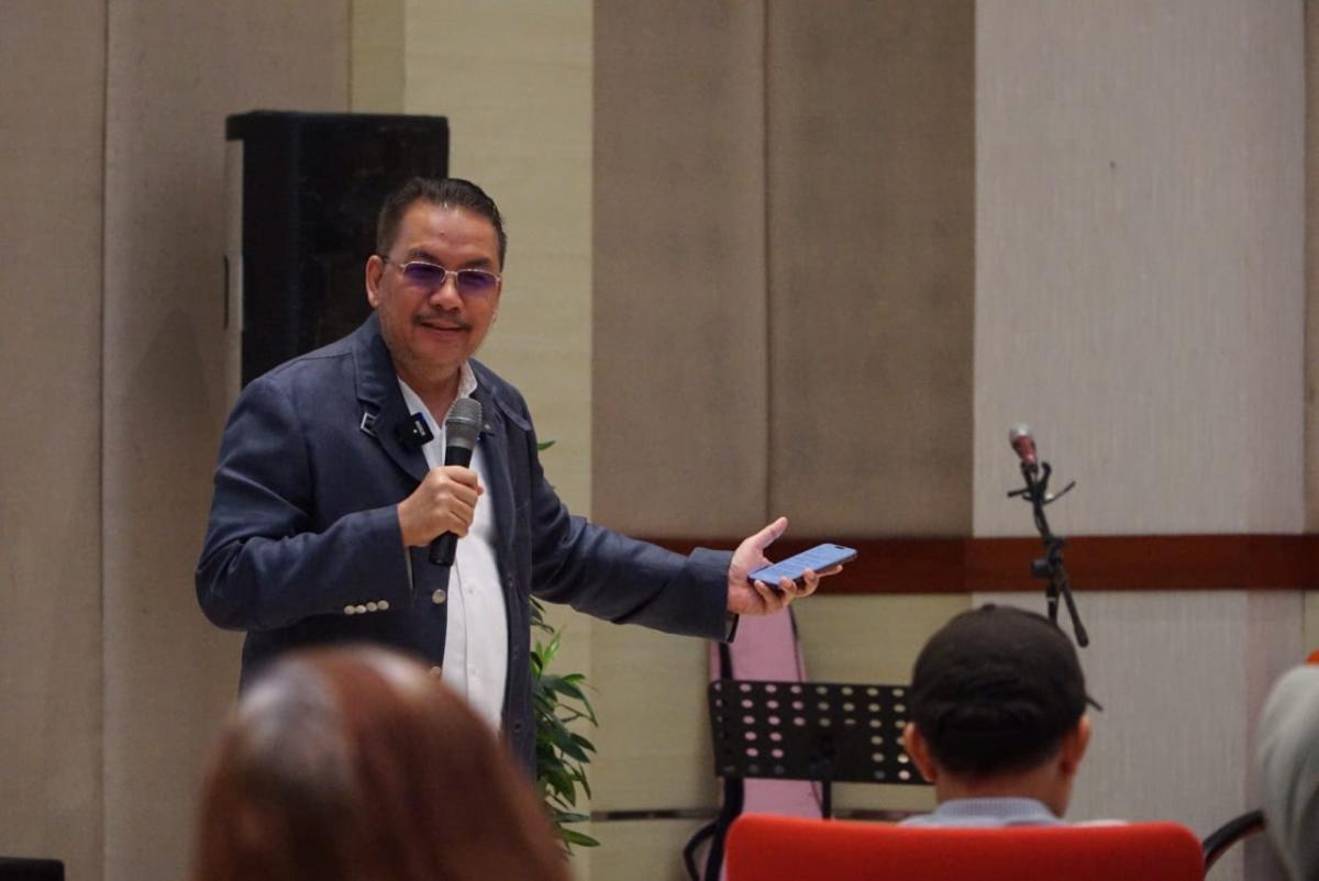 Teori Denny JA tentang Agama di Era AI Mulai Diajarkan di Kampus