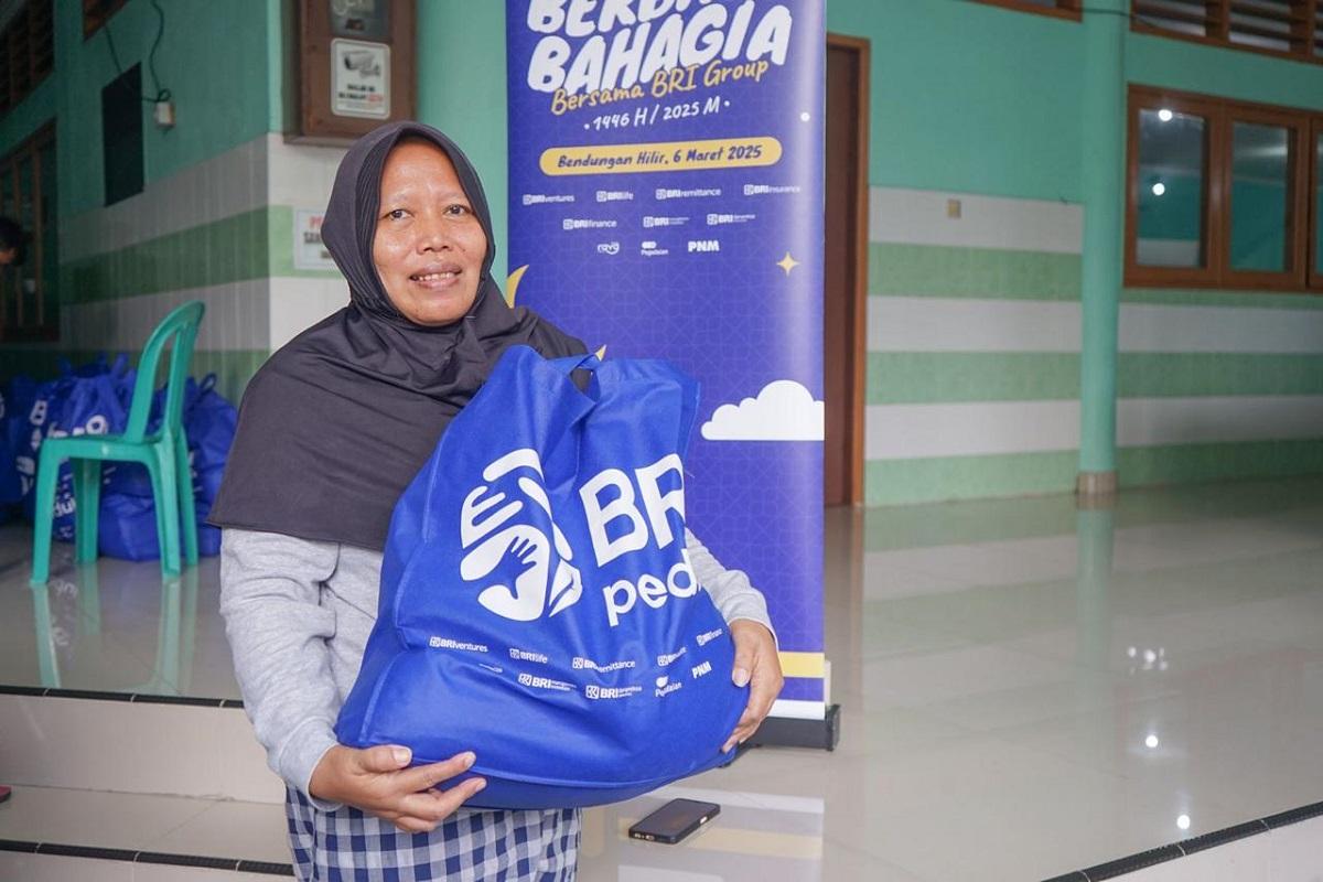 Perkuat Ketahanan Sosial Masyarakat, BRI Group Berbagi 100.000 Paket Sembako Bagi di Bulan Ramadan