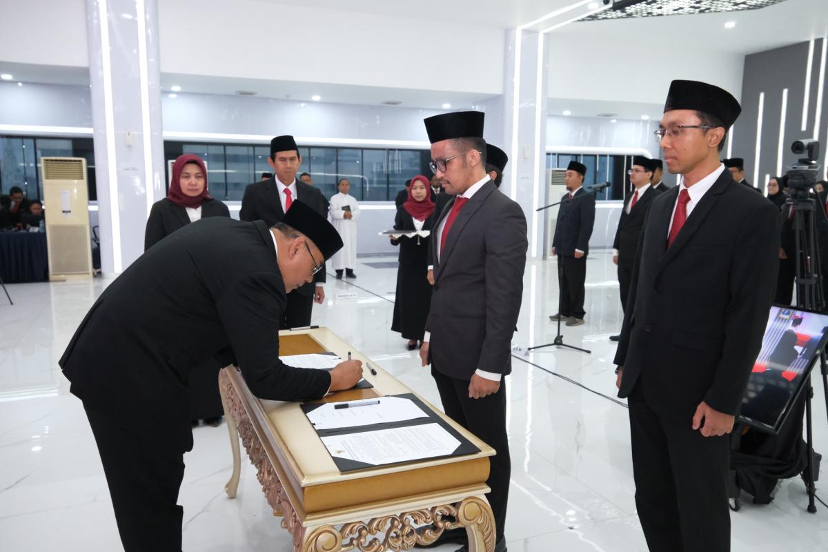 Wamen ATR/Waka BPN Lantik 78 Pejabat Fungsional, Tekankan Profesionalisme dan Integritas