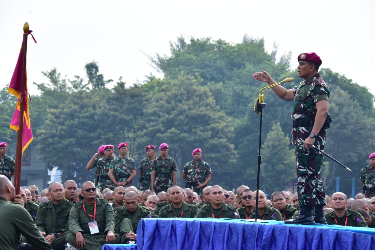 Di Sarang Petarung Marinir, Dankormar Bakar Semangat Peserta Latsarmil SPPI
