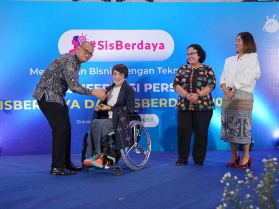 DANA & Ant International Targetkan 5.000 UMKM Perempuan Belajar Bisnis hingga AI Lewat SisBerdaya & DisBerdaya 2025