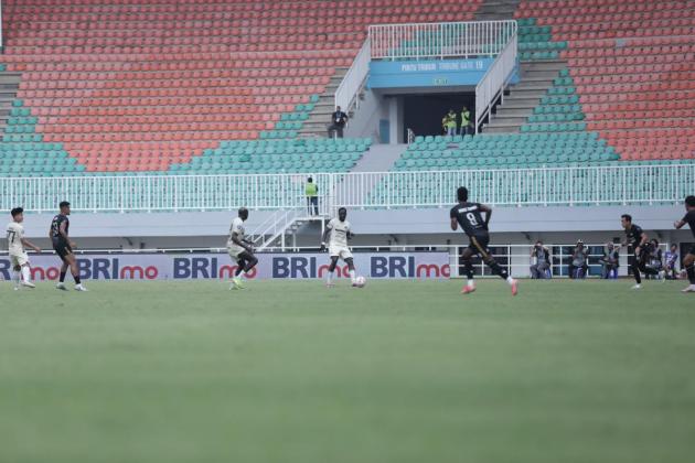 Pelatih Persita Kecewa Tak Dapat Hadiah Pinalti Hingga Dikalahkan Dewa United