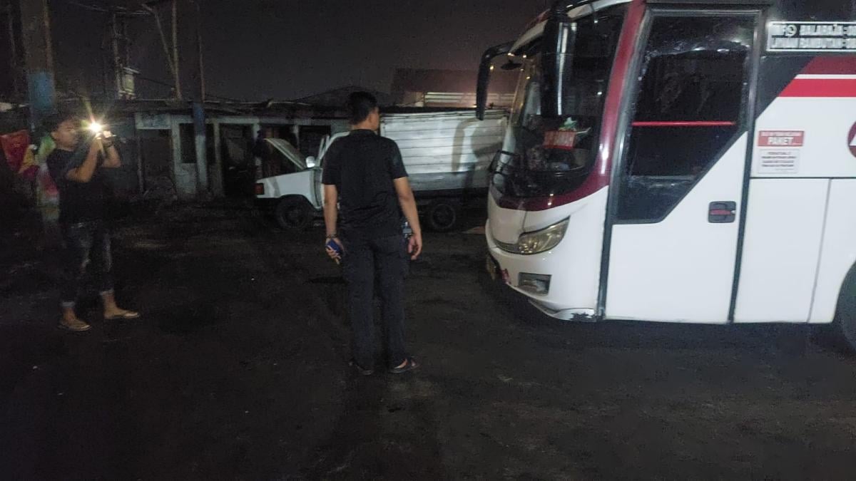 Polisi Buru Pelaku Pengrusakan Bus Primajasa di Tangerang