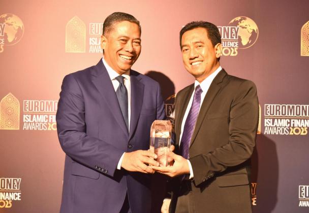 BTN Syariah Kembali Raih Penghargaan Best Islamic Bank-Indonesia 2025 dari Euromoney