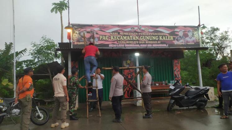 Posko Ormas PP di Kresek Tangerang Disatroni Polisi, Atribut Dicopot Tembok Loreng Dicat Ulang
