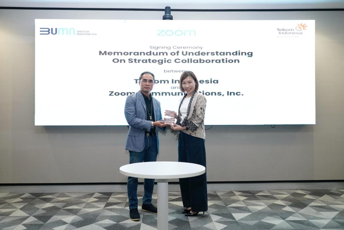 Telkom dan Zoom Jalin Kerja Sama Hadirkan Solusi Berbasis AI untuk Pasar B2B