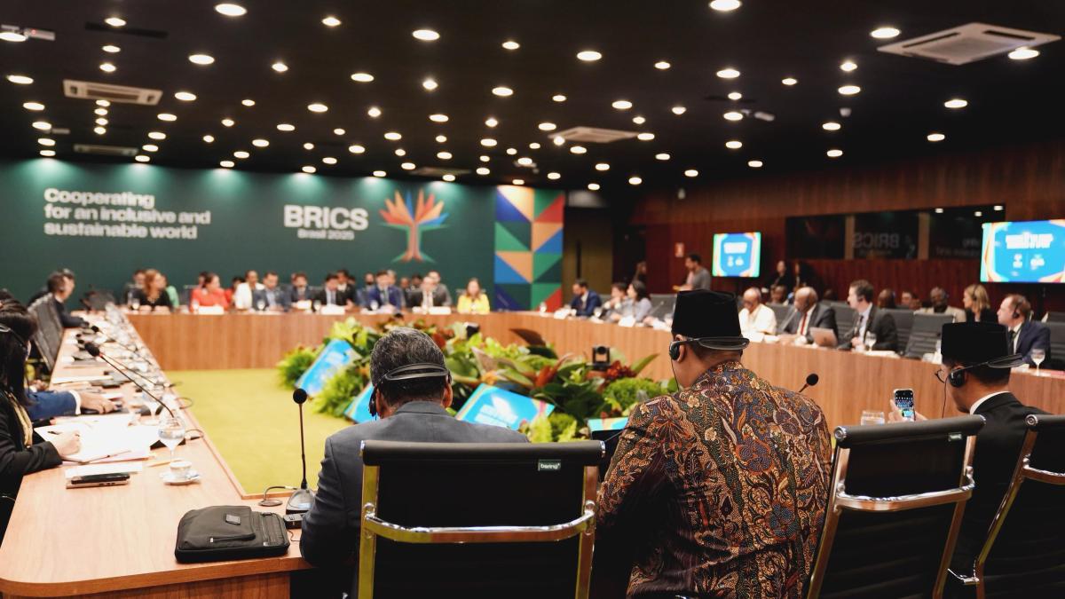 Tandatangani Kerja Sama di BRICS Sports Group, Menpora RI: Indonesia Siap Pimpin Diplomasi Global Melalui Olahraga