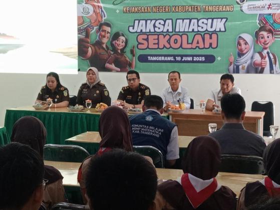 Kejari Kabupaten Tangerang Masuk Sekolah, Ada Apa?