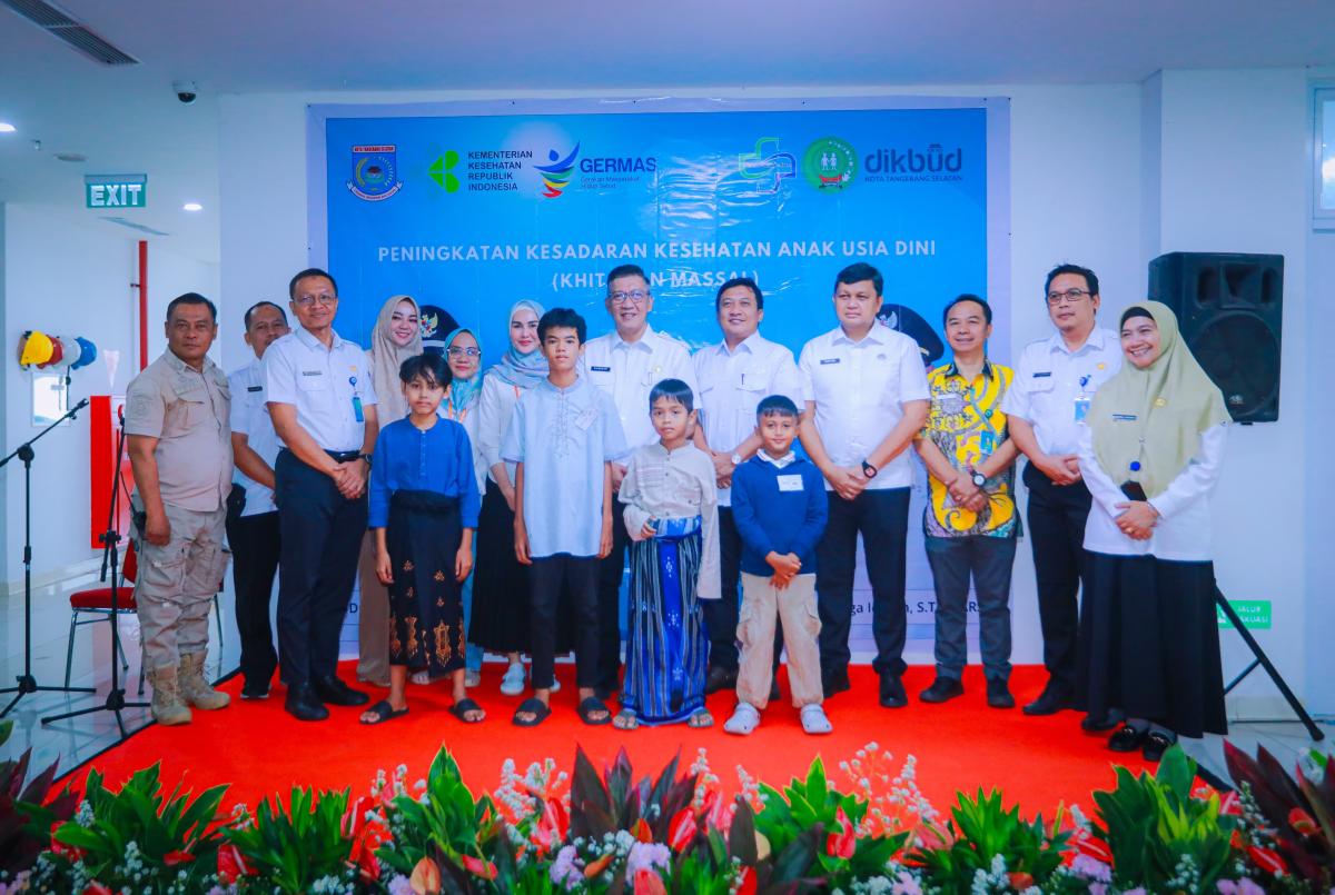 Puluhan Anak Ikuti Sunatan Massal Gratis di RSUD Pondok Aren, Sekda Bambang: Sederhana Tapi Berdampak