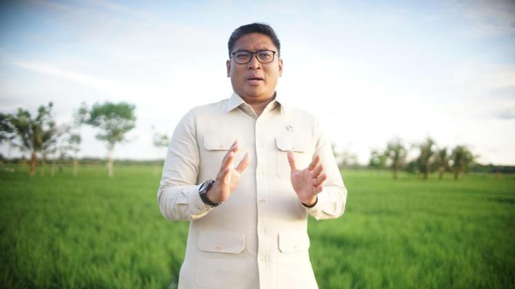Wamentan Sudaryono Tanam Pakai Alat Modern Ini, Produksi Padi di Kayong Naik Tinggi