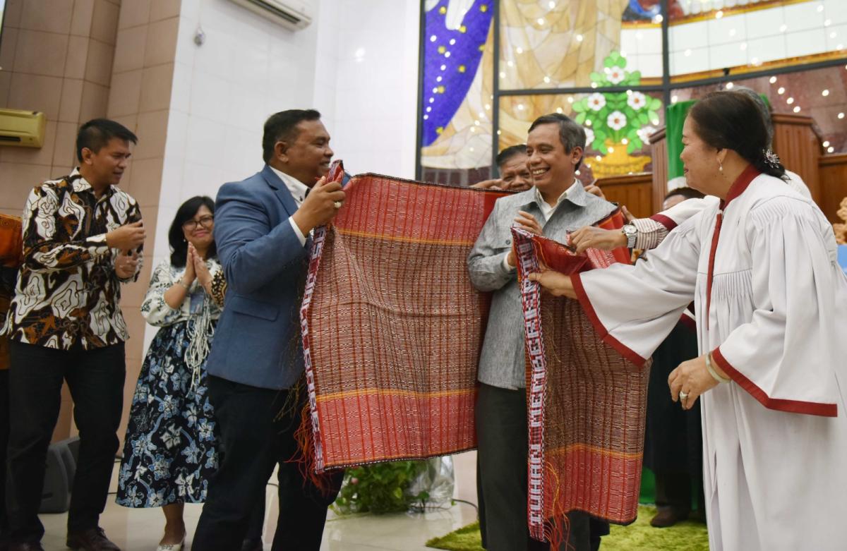 BTN Salurkan Bantuan TJSL Rumah Ibadah 014945