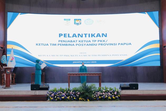 Tri Tito Karnavian Lantik Tyas Fatoni sebagai Penjabat Ketua TP PKK dan Ketua Pembina Posyandu Provinsi Papua