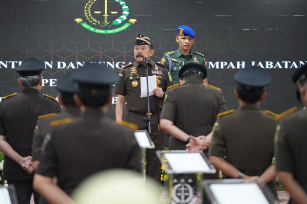 Jaksa Agung RI Lantik Kepala Kejaksaan Tinggi dan Pejabat Eselon II di Lingkungan Kejaksaan Agung