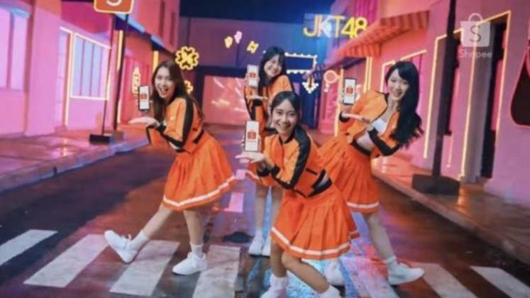 Shopee dan JKT48 Kejutkan Fans! MV “Lebih Hemat, Lebih Cepat” Jadi Trend Baru, Kenapa? Simak Alasannya
