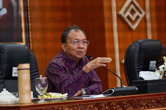 Gubernur Wayan Koster Bertekad Wujudkan Bali Mandiri Energi Berkelanjutan