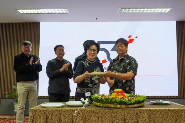 Transformasi Tanpa Henti: WAG Sambut Usia 53 Tahun dengan Semangat Baru