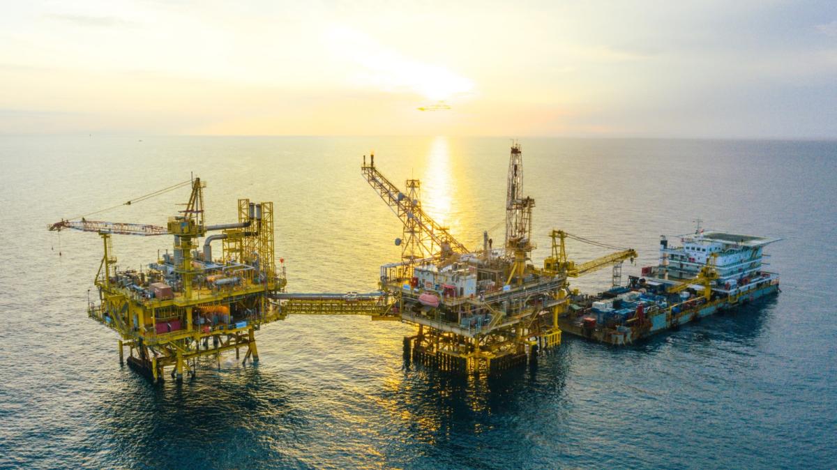 Layani Masyarakat Nikmati Liburan Panjang, Pertamina Tetap Siaga Pasok Energi ke Seluruh Indonesia 054431