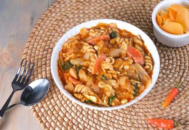 Viral Seblak Picu Sakit Lambung, Dokter dan Ahli Gizi Beri Peringatan