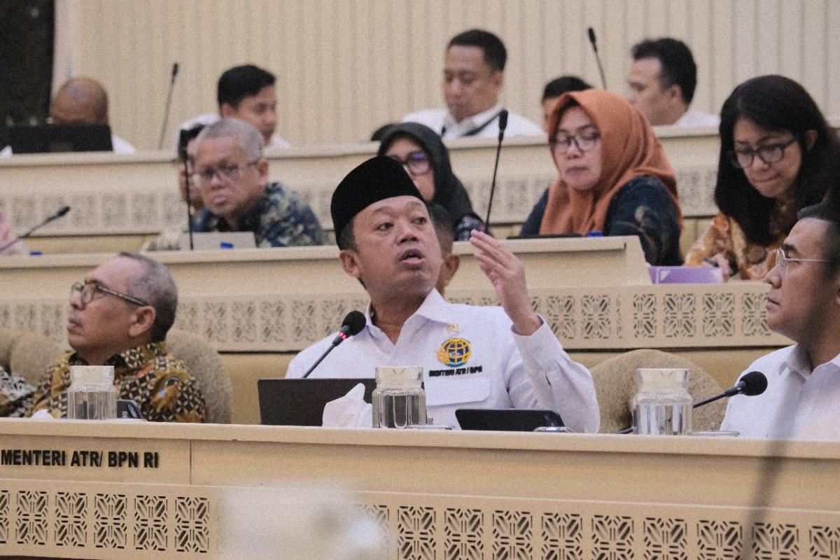 RDP dengan Komisi II DPR RI, Menteri Nusron Paparkan Progres Pendaftaran Tanah Capai 98%