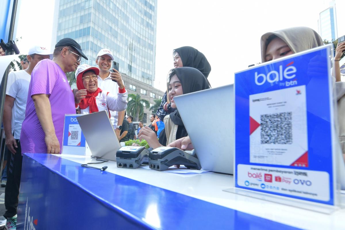 Gubernur DKI Jakarta Tinjau Booth BTN JAKIM di CFD Jakarta 090901