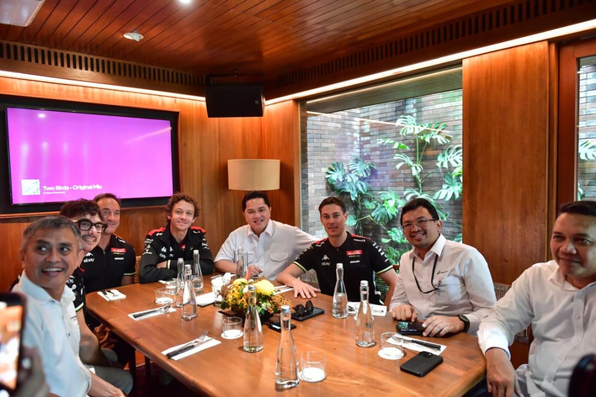 Jelang MotoGP, Menpora Erick Jamu Valentino Rossi di Jakarta