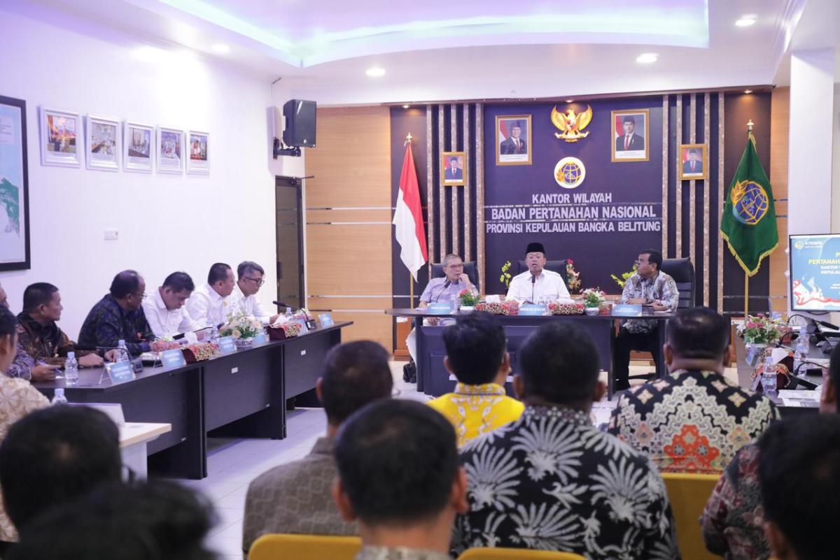Beri Arahan ke Jajaran di Kepulauan Bangka Belitung, Menteri Nusron: Tugas Kita Memastikan Tanah Rakyat Aman