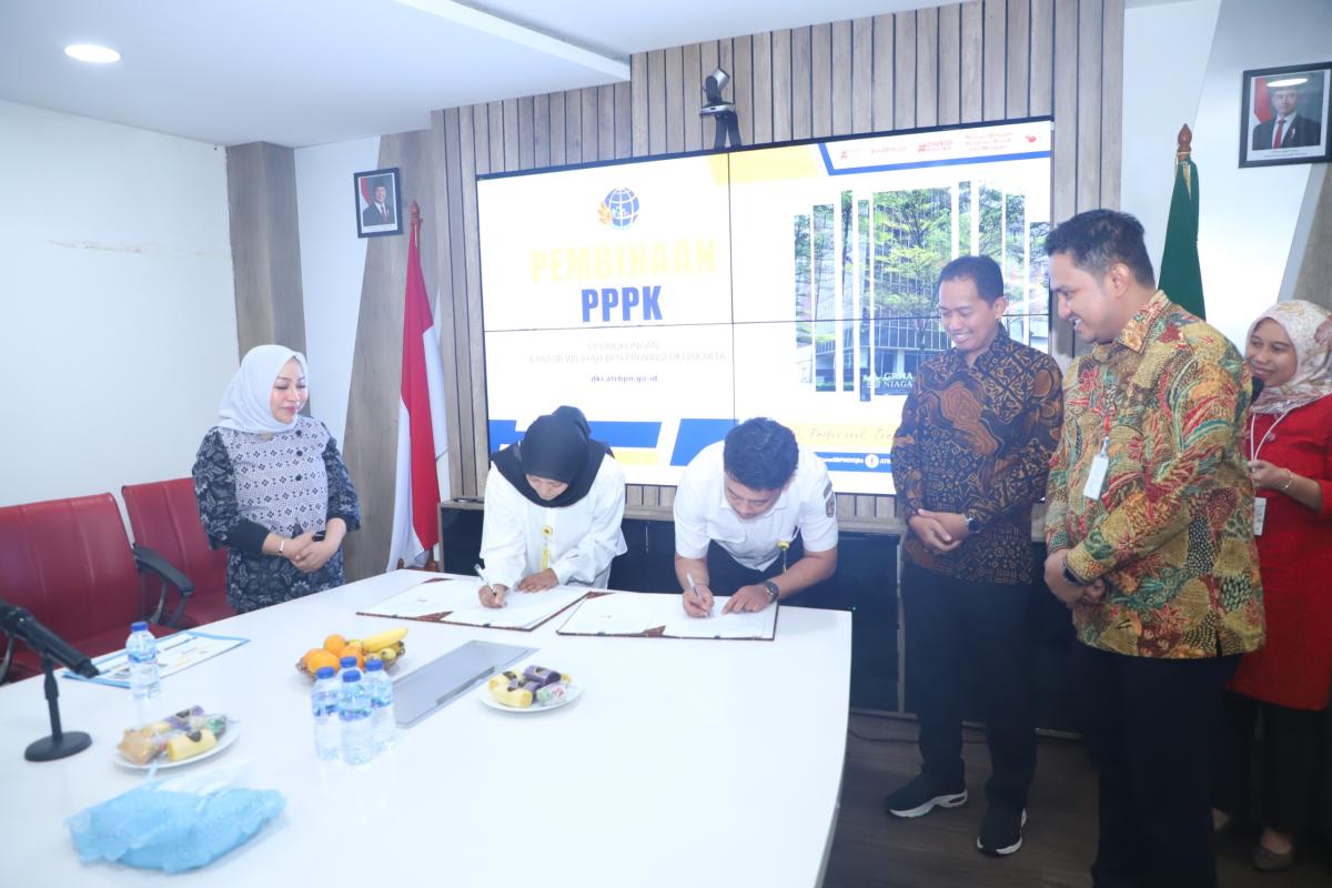 Perkuat Komitmen Pelayanan Publik yang Berdampak, Kakanwil BPN DKI Jakarta Laksanakan Pembinaan PPPK di Tiga Kantah