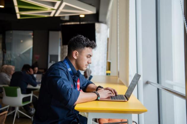 Dorong Digitalisasi Tata Kelola Legal Berbasis AI, Telkom Luncurkan TELIS 2.0