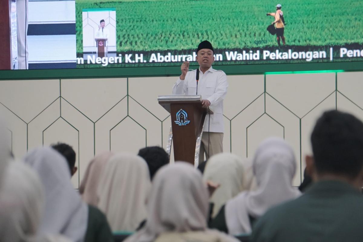 Terjunkan 500 Mahasiswa KKN Tematik, Menteri Nusron: Tuntaskan Sertipikasi Aset Umat
